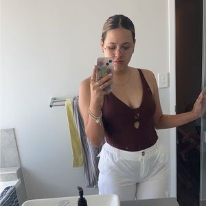 Meet your Posher, Ebony